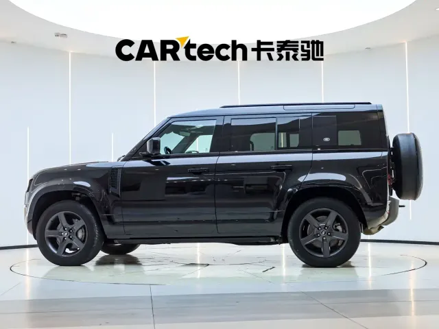 Land Rover Defender — Фото автомобиля 7
