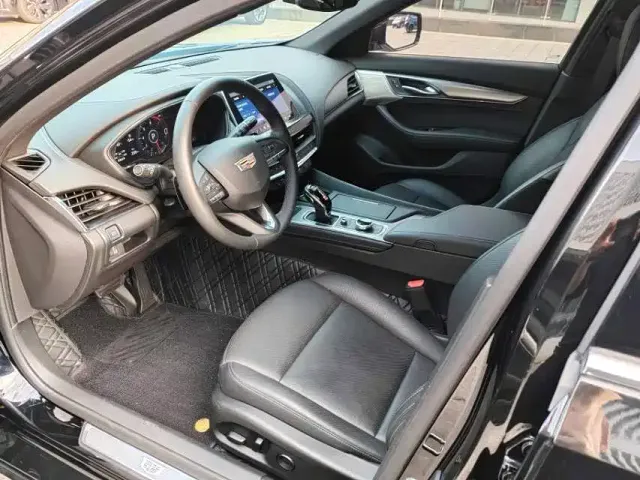 Cadillac CT5 — Фото автомобиля 4
