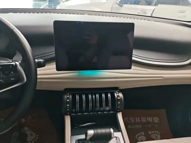 BYD Yuan PLUS — Фото автомобиля 12
