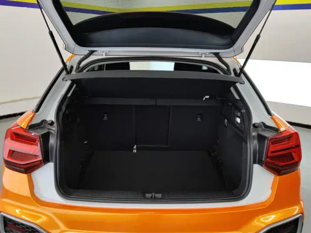 Audi Q2L — Фото автомобиля 4