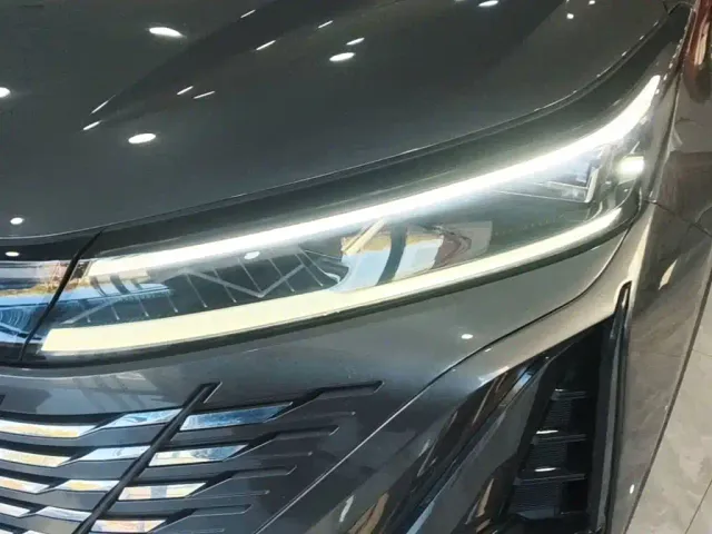 Changan CS75 Plus — Фото автомобиля 23