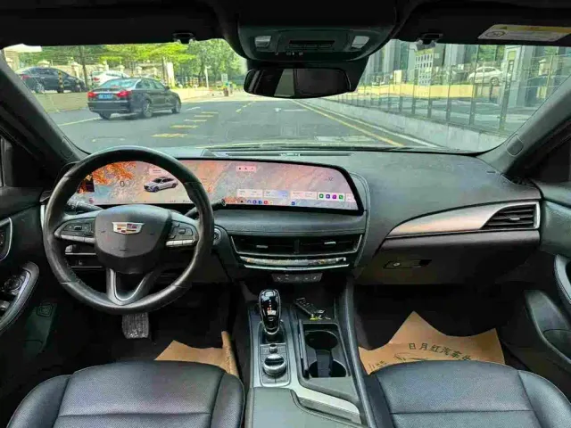 Cadillac CT5 — Фото автомобиля 7
