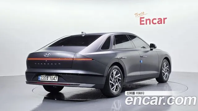 Hyundai Grandeur — Фото автомобиля 2