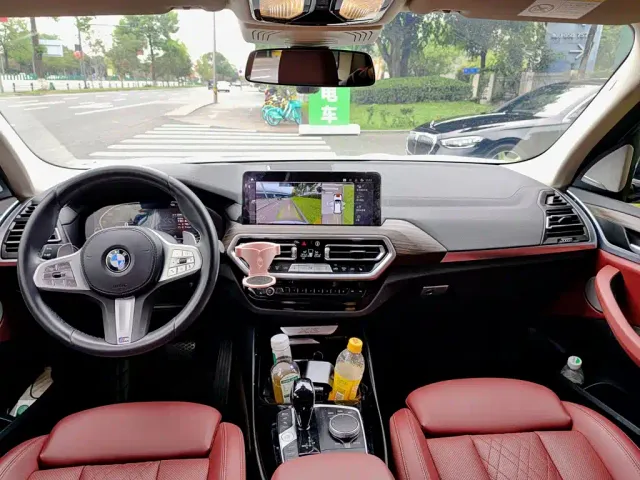 BMW X3 — Фото автомобиля 10
