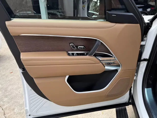 Land Rover Range Rover — Фото автомобиля 7