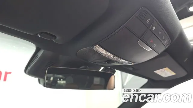 Mercedes-Benz E-Class — Фото автомобиля 19