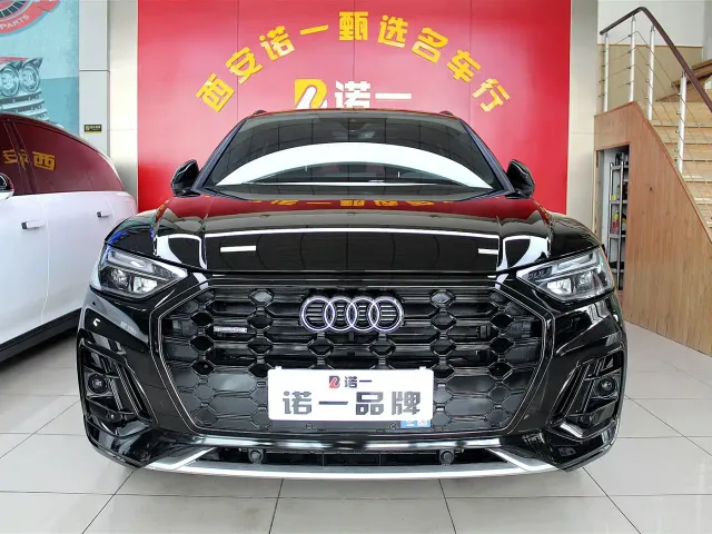 Audi Audi Q5L 2024 Model 40 TFSI Luxury Dynamic — Фото автомобиля 2