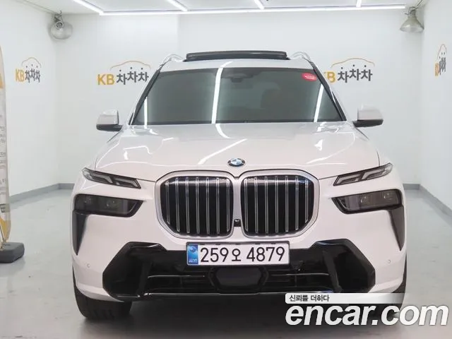 BMW X7 — Фото автомобиля 8
