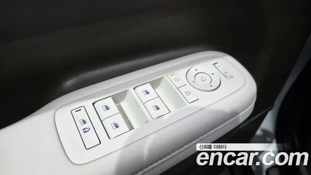 Hyundai Santafe Santa Fe (MX5) Бензин 2.5T 2WD — Фото автомобиля 23