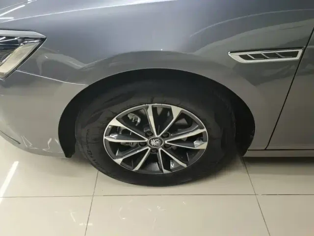 BYD Qin PLUS — Фото автомобиля 22