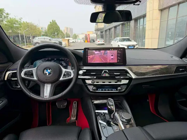 BMW 6 Series Gran Turismo — Фото автомобиля 7