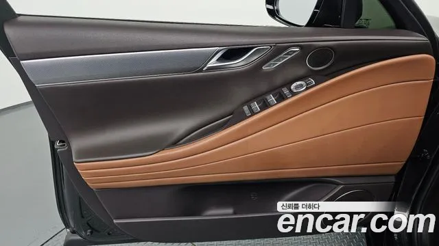 Genesis G80 Бензин 2.5 турбо AWD — Фото автомобиля 17