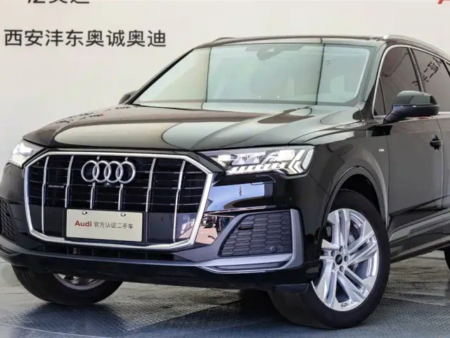 Audi Q7 — Фото автомобиля 22