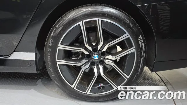BMW 7 Series — Фото автомобиля 6