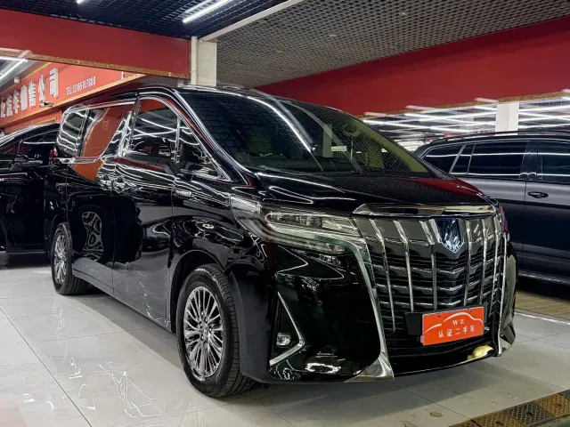 Toyota Alphard — Фото автомобиля 3