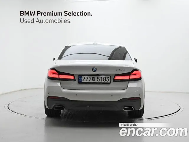 BMW 5 Series G30 — Фото автомобиля 4