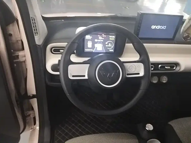 Wuling Hongguang Mini EV — Фото автомобиля 6
