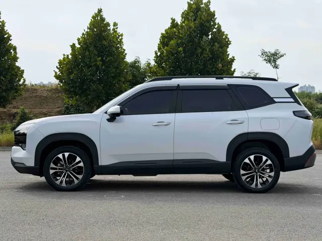 Wuling Starlight 560 — Фото автомобиля 4