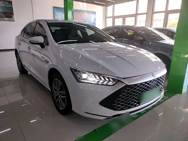 BYD Qin PLUS — Фото автомобиля 3