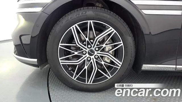 Genesis G90 RS4 — Фото автомобиля 5