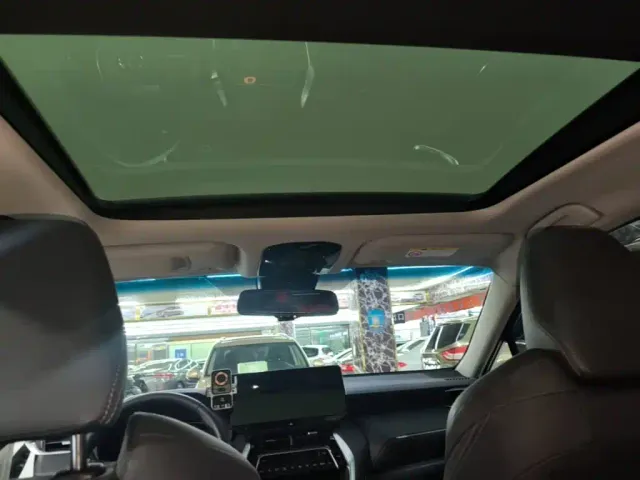 Toyota Harrier — Фото автомобиля 13
