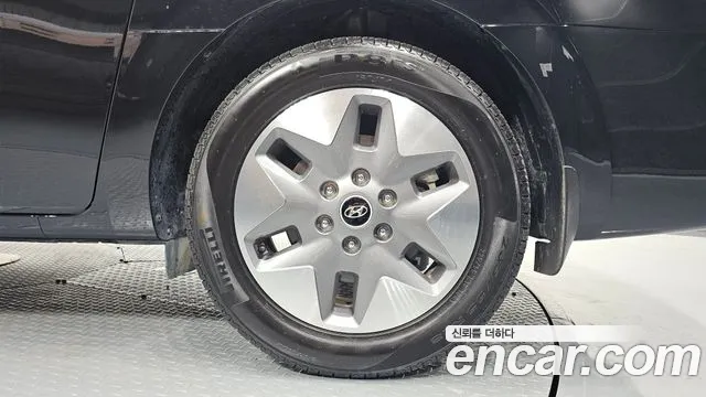 Hyundai Staria — Фото автомобиля 6