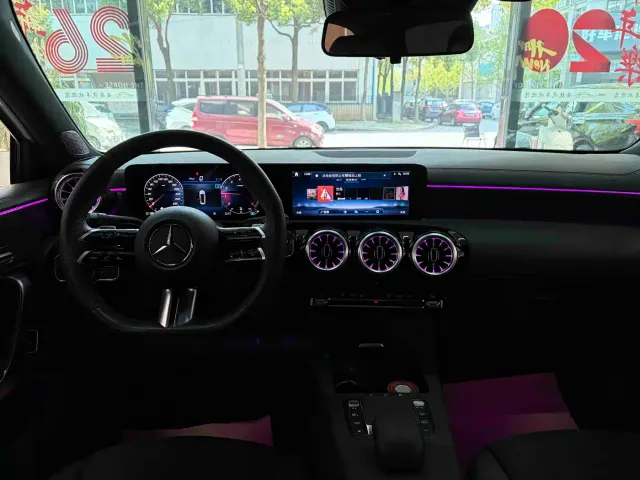Mercedes-Benz A-Class — Фото автомобиля 13