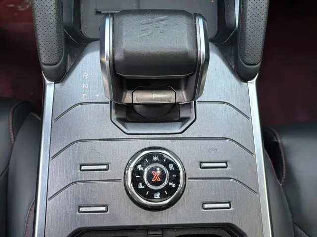 Jetour Jetour Traveler 2023 2.0T 4WD Cross PRO+ — Фото автомобиля 12
