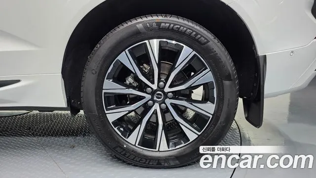 Volvo XC60 Generation 2 — Фото автомобиля 6