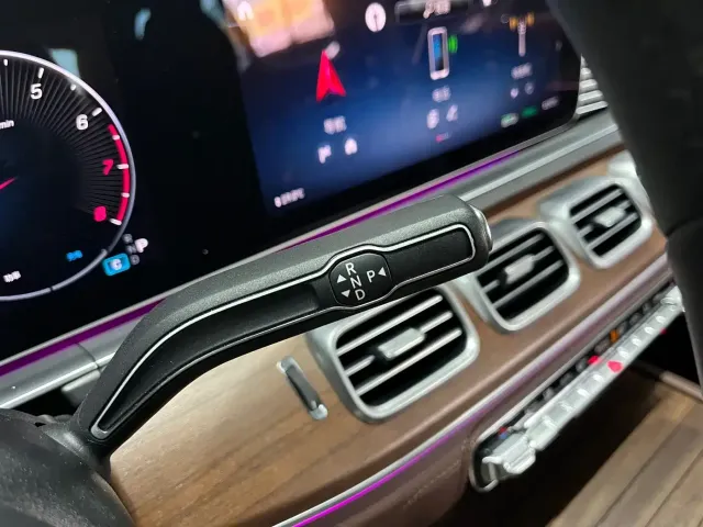 Mercedes-Benz GLE-Class — Фото автомобиля 17