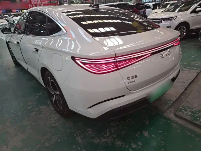 BYD Seal 07 DM-i — Фото автомобиля 4