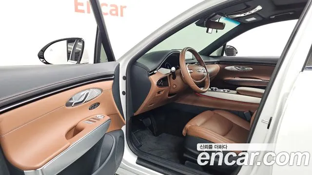 Genesis GV70 — Фото автомобиля 10