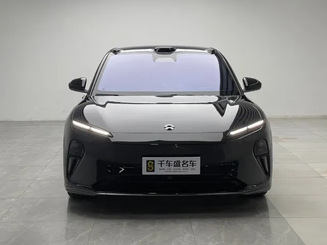 Nio ET5 Touring — Фото автомобиля 2