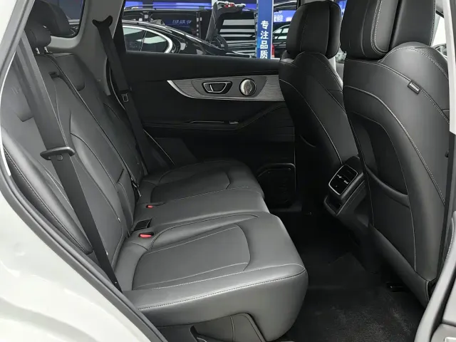Chery Tiggo 8 PRO — Фото автомобиля 11