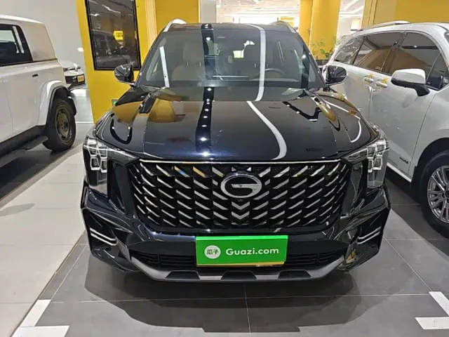 GAC Trumpchi GS8 — Фото автомобиля 2