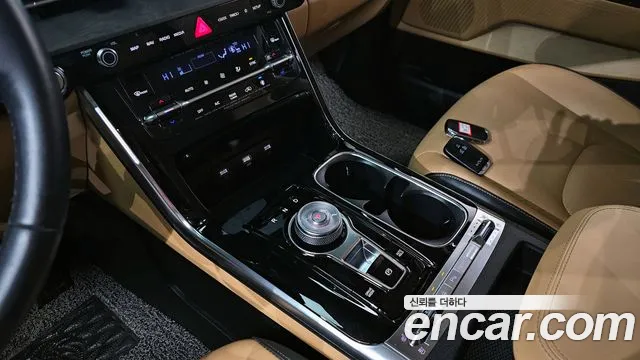 Kia Canival Carnival 4 поколение Бензин 7 мест Signature — Фото автомобиля 9