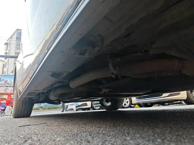 Toyota Sienna — Фото автомобиля 4