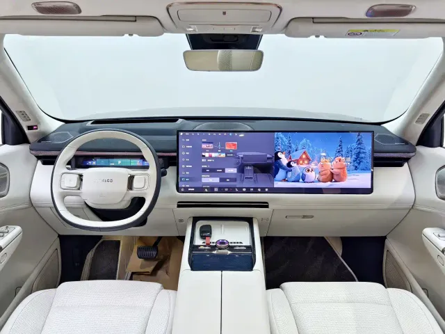 Lynk & Co 900 — Фото автомобиля 23