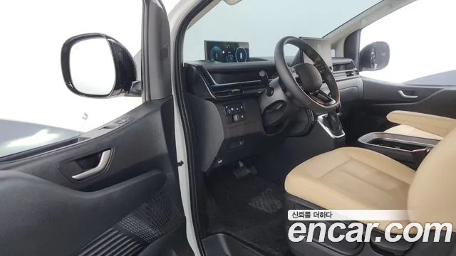 Hyundai Staria Staria (New) — Фото автомобиля 10