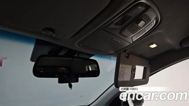 Kia Niro — Фото автомобиля 30