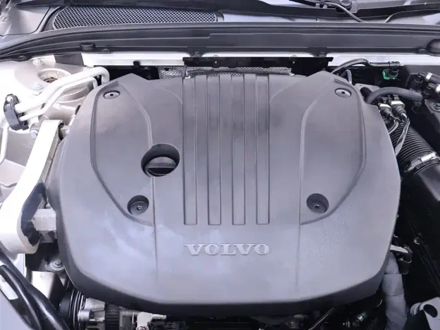 Volvo S60 — Фото автомобиля 23