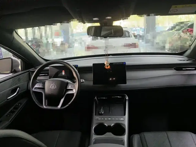 BYD Qin PLUS — Фото автомобиля 12