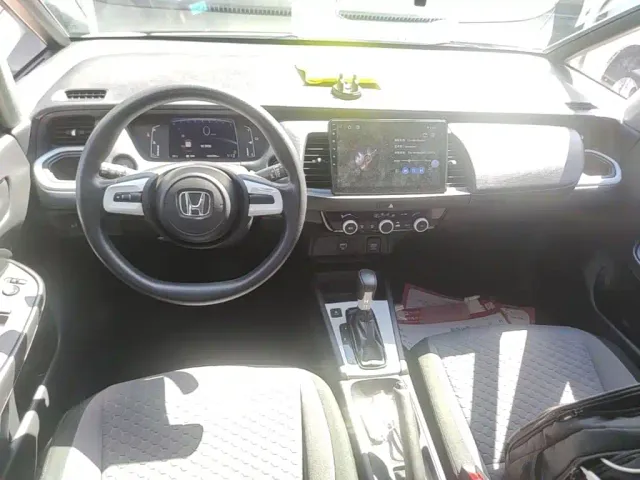 Honda Fit — Фото автомобиля 9