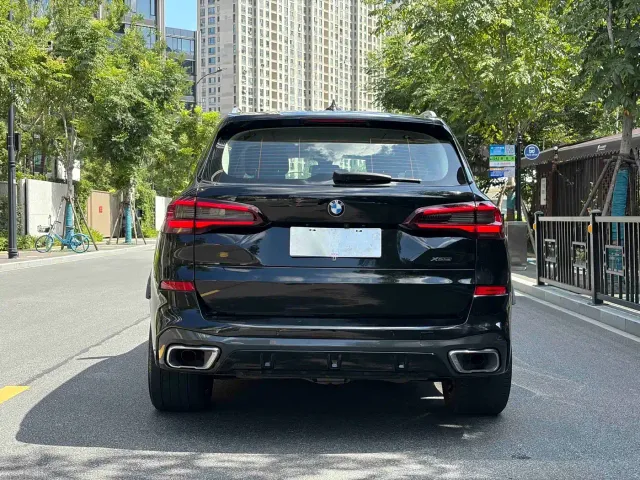 BMW X5 — Фото автомобиля 16