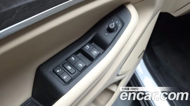 Jeep Cherokee Grand Cherokee(WL) 3.6 Limited — Фото автомобиля 8