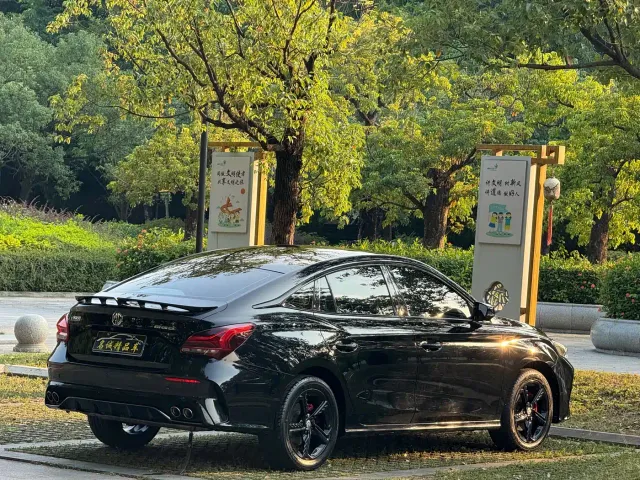 MG 5 Scorpio — Фото автомобиля 12