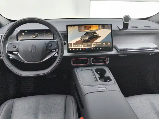 Leapmotor Lafa 5 — Фото автомобиля 12
