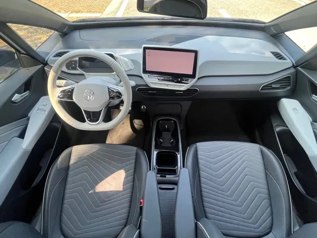 Volkswagen ID.3 — Фото автомобиля 11