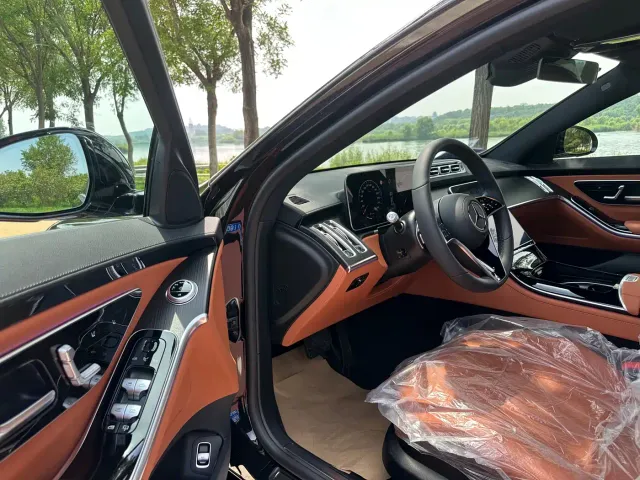 Mercedes-Benz S-Class — Фото автомобиля 5