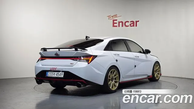 Hyundai AVANTE — Фото автомобиля 2